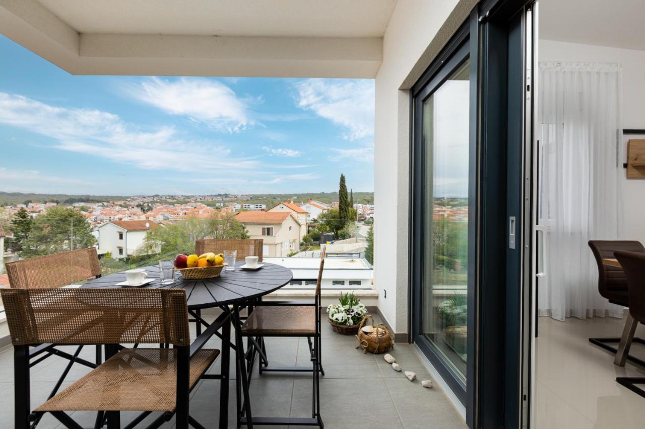 Apartment Muzini Malinska Eksteriør bilde