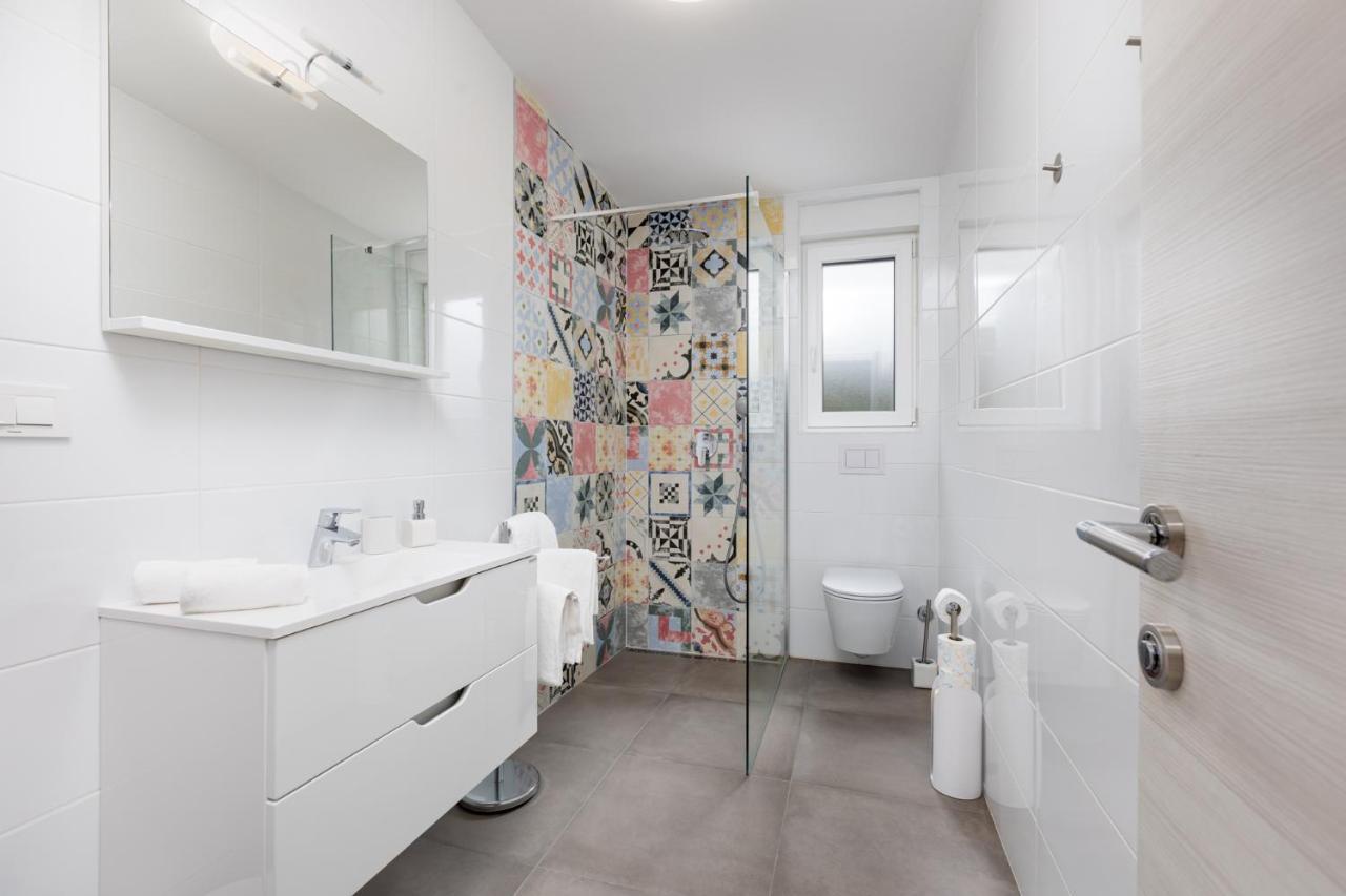 Apartment Muzini Malinska Eksteriør bilde