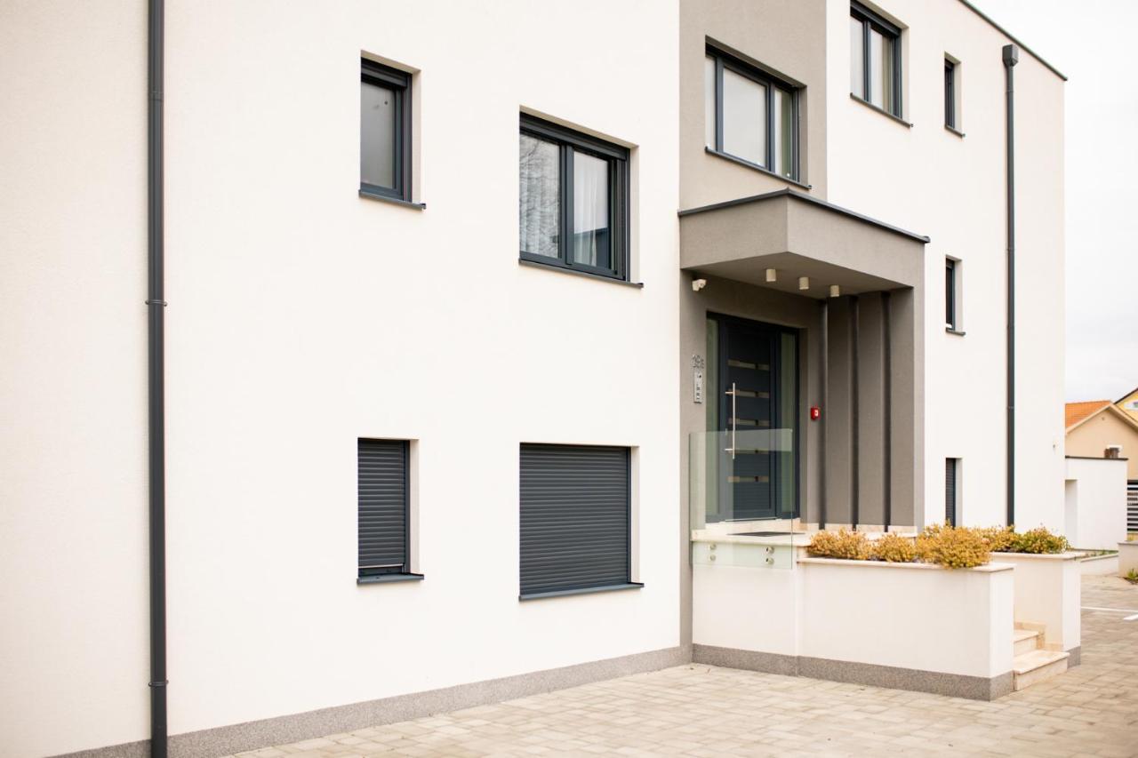 Apartment Muzini Malinska Eksteriør bilde